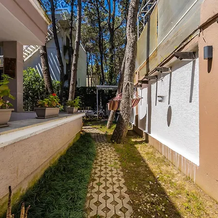 Appartement The Garden Jacuzzi By Ps Golem (Tirana)