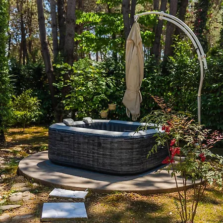 The Garden Jacuzzi By Ps Appartement *